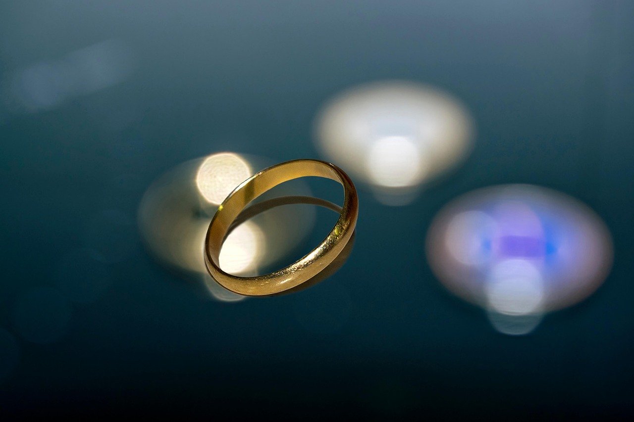 folheado a ouro antialérgico pele sensível – Folheado a ouro antialérgico: materiais da base e riscos para a pele